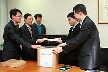 韓国通信最大手KTと携帯２位KTFの合併は凶と出るか吉と出るか