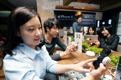 どこの事業者のiPhone使おう？ SK Telecom、2社目のiPhone通信事業者に